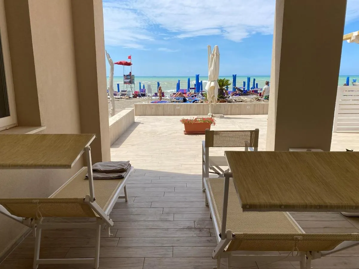 Hotel Cecina Beach Marina di Cecina 3*,